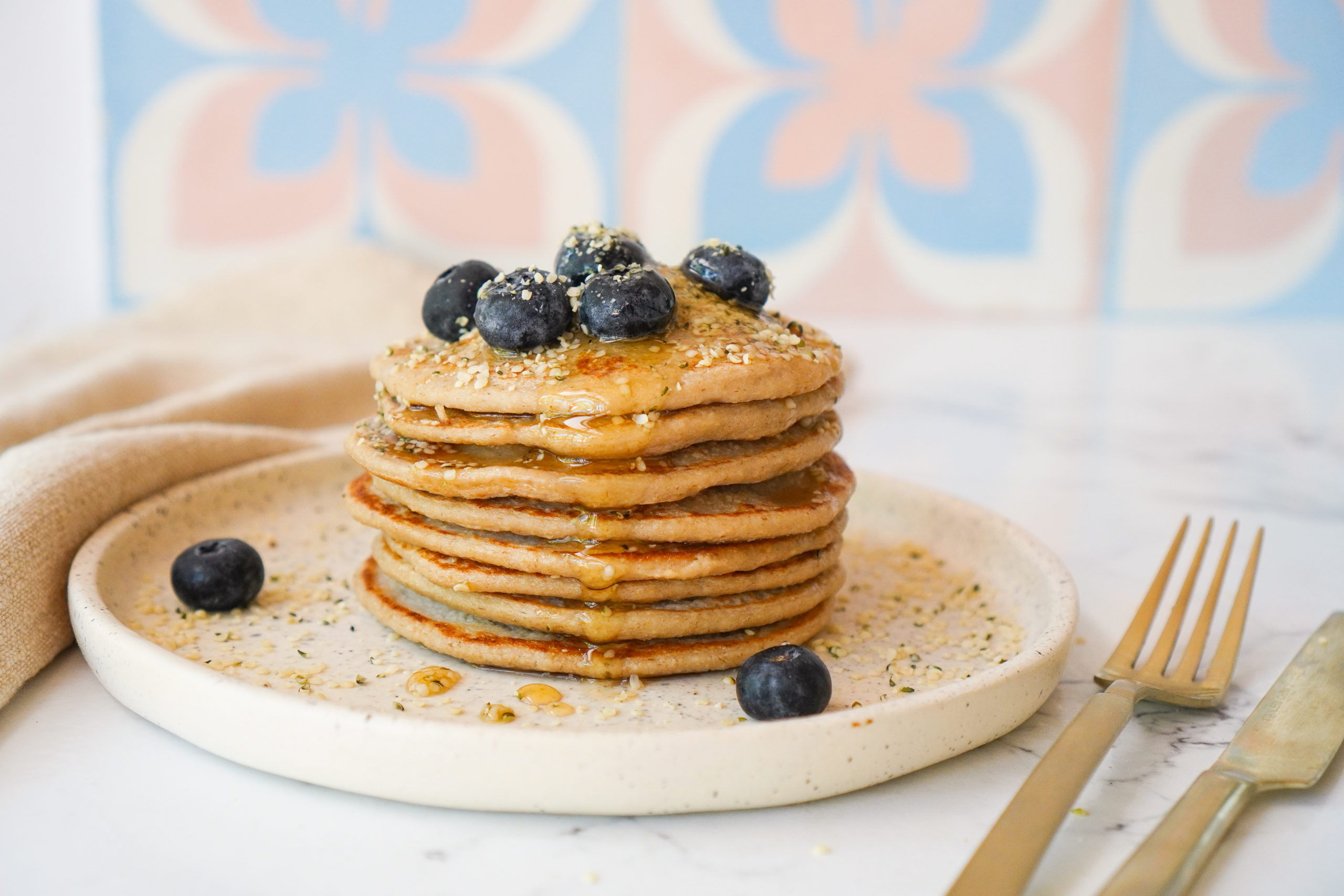 Pancakes de avena y banana veganos y sin gluten