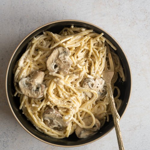 fideos con crema y champignones vegano